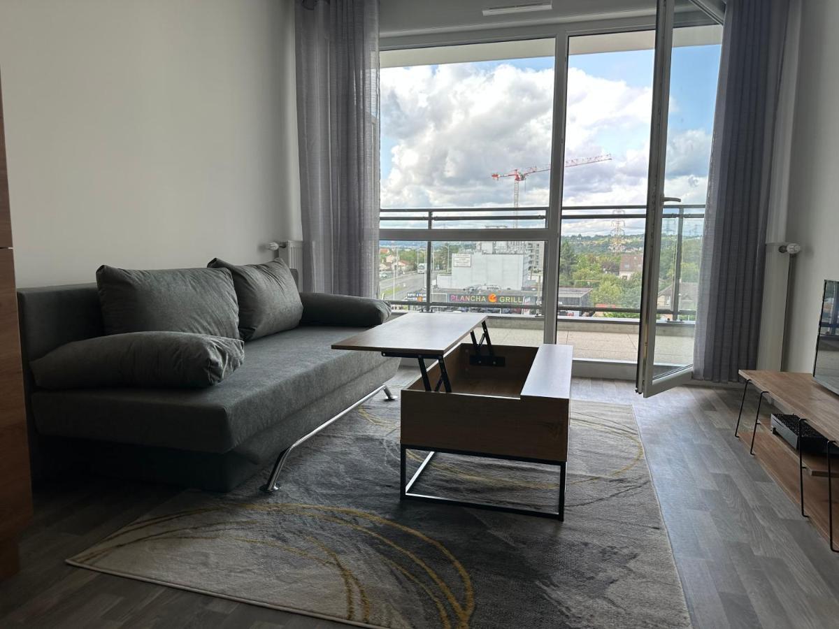 Agreable 2 Pieces Avec Balcon Et Parking Transports By Immo Kit Bnb ซาร์คเซลส์ ภายนอก รูปภาพ