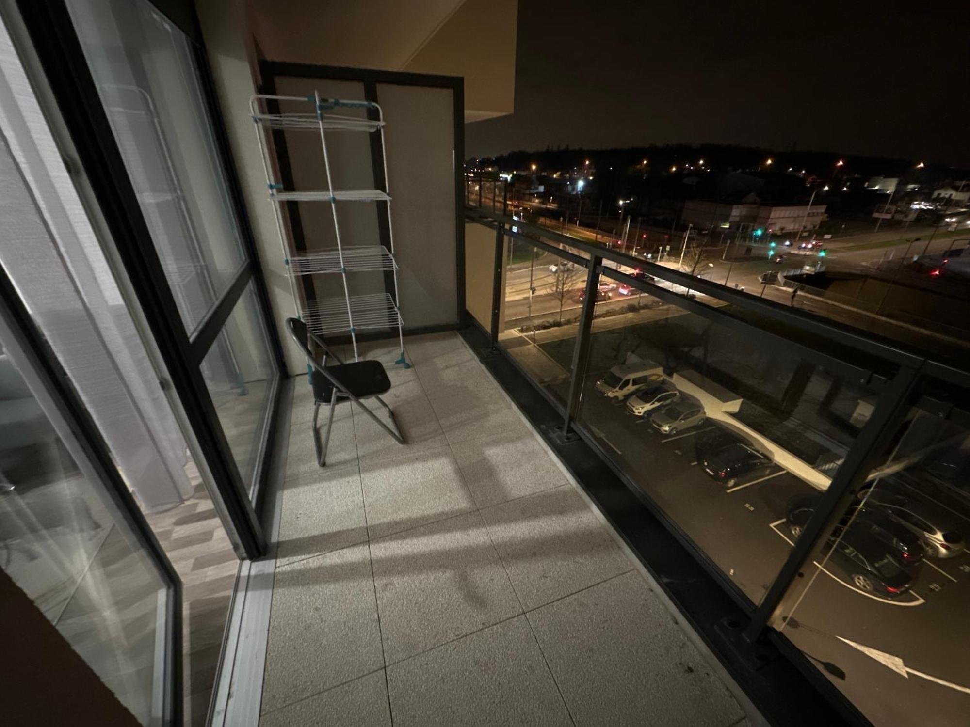 Agreable 2 Pieces Avec Balcon Et Parking Transports By Immo Kit Bnb ซาร์คเซลส์ ภายนอก รูปภาพ