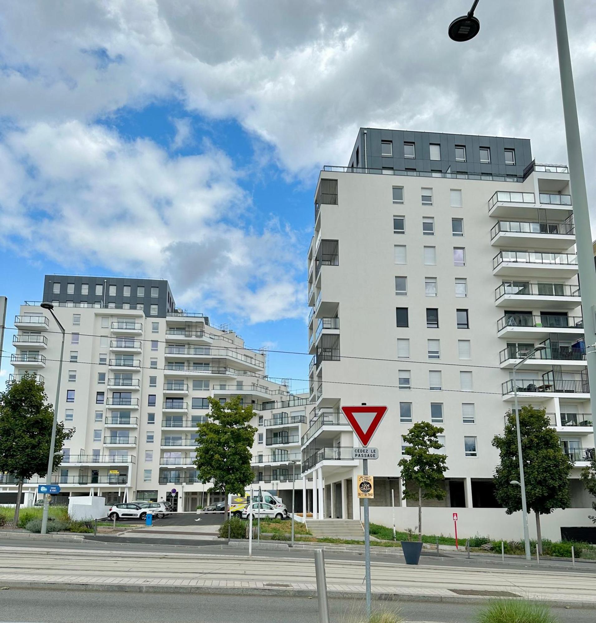 Agreable 2 Pieces Avec Balcon Et Parking Transports By Immo Kit Bnb ซาร์คเซลส์ ภายนอก รูปภาพ